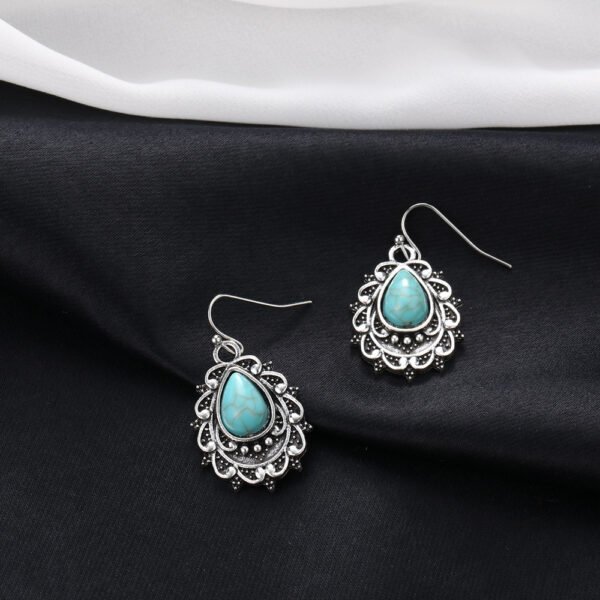 Turquois tear drop earrings