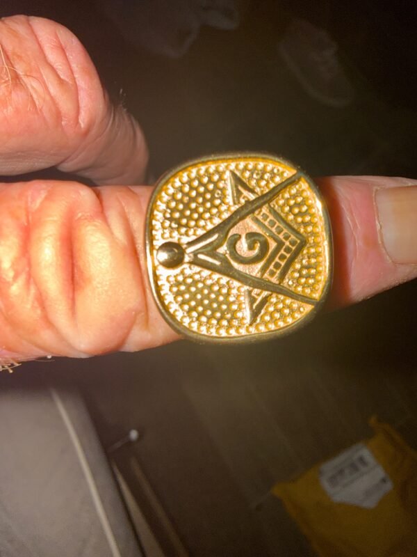 SIZE 10 GOLD PLATED MASONIC RING