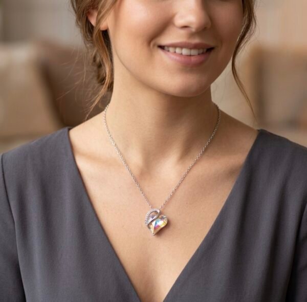 18 INCH TOPAZ HEART NECKLACE